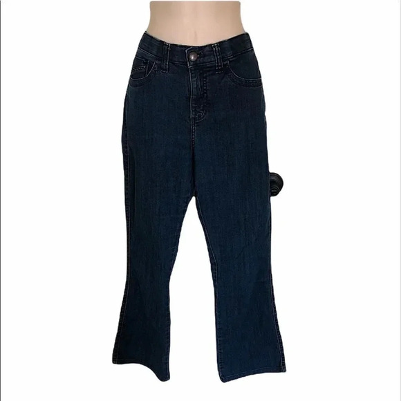 𝅺Lee the most conferable denim jeans size 8 Medium - Picture 4 of 15